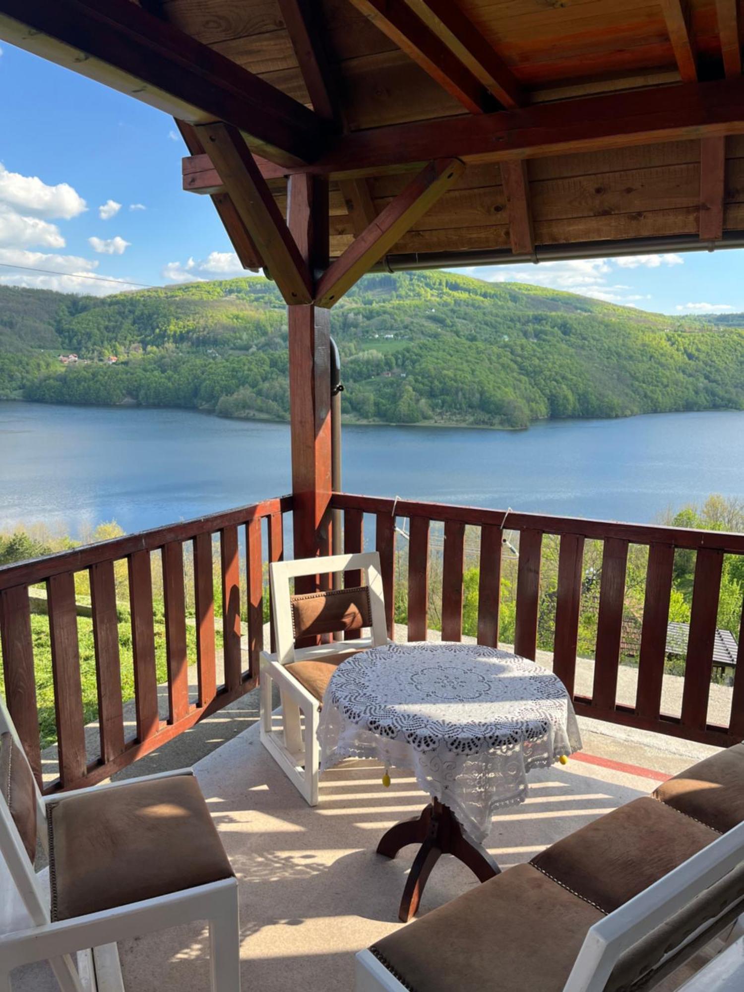 Apartman Jezero Vrutci Užice Екстериор снимка